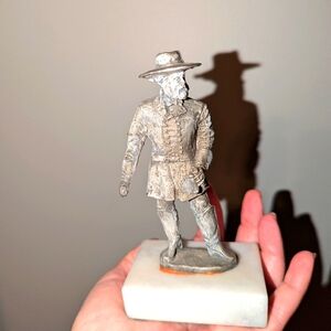 Robert E. Lee Pewter Statue